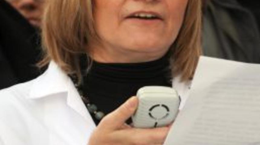 Can: Eczacılar, pahalı aldığı ilacı ucuza satarak zarar ediyor