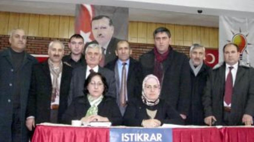 AK Parti G&ouml;le ve Merkez İl&ccedil;e Kongre yaptı