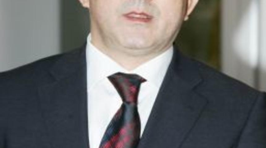 İzmir'in yeni emniyet m&uuml;d&uuml;r&uuml;nden duygulu veda