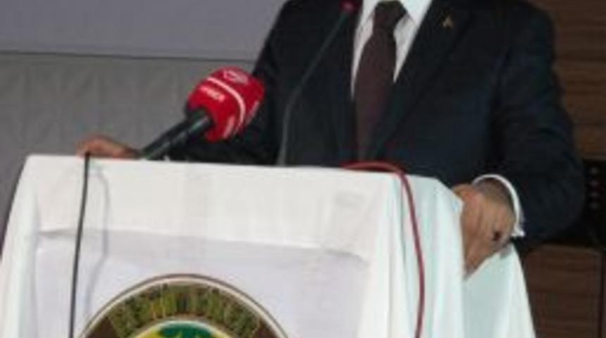 Arın&ccedil;: T&uuml;rk okullarını alkışlıyorum