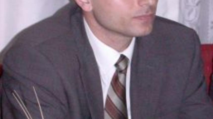 Avukatın bürosundan 21 bin TL çaldılar