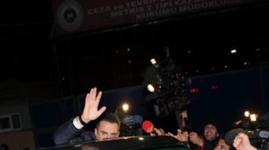 Tutuklu 8 sporcu ve yönetici tahliye edildi