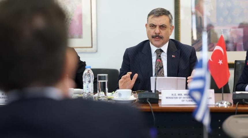İ&ccedil;işleri Bakanı &Ccedil;ift&ccedil;i: "Yunanistan'dan 60 kişinin iadesini hızlandırmasını istedik"
