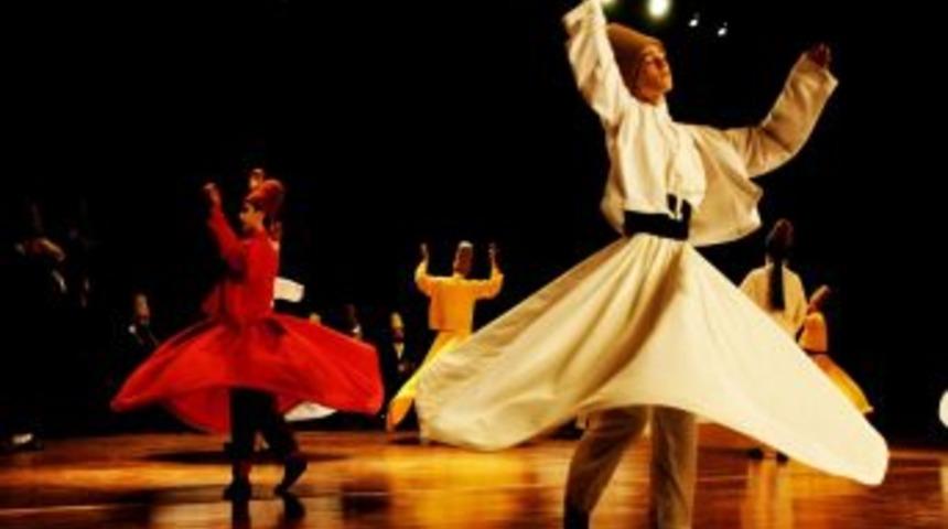 Mevl&acirc;na Cel&acirc;leddin-i R&ucirc;m&icirc; &ldquo;şeb-i ar&ucirc;s&rdquo;la anıldı