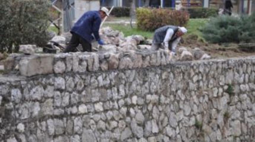 Zile'de parke yol &ccedil;alışması
