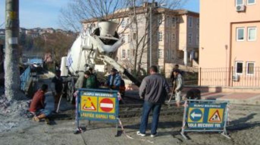 Sanayi sitesi yolu beton kaplanıyor