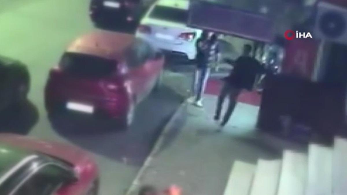 K&uuml;&ccedil;&uuml;k&ccedil;ekmece de 1 i polis memuru 2 kişinin &ouml;ld&uuml;ğ&uuml; silahlı saldırıda 8 g&ouml;zaltı 2