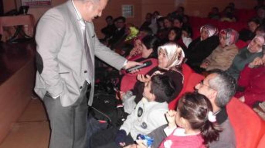 Dr. Kalkınç: Televizyon açıkken çocuklar ders çalışmamalı