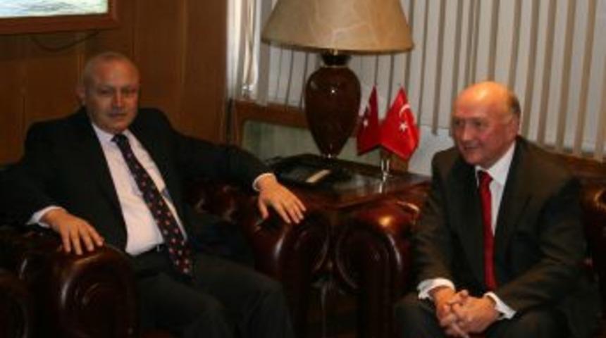 B&uuml;y&uuml;kel&ccedil;i Reddaway: İngiltere ile T&uuml;rkiye ilişkileri altın &ccedil;ağını yaşıyor