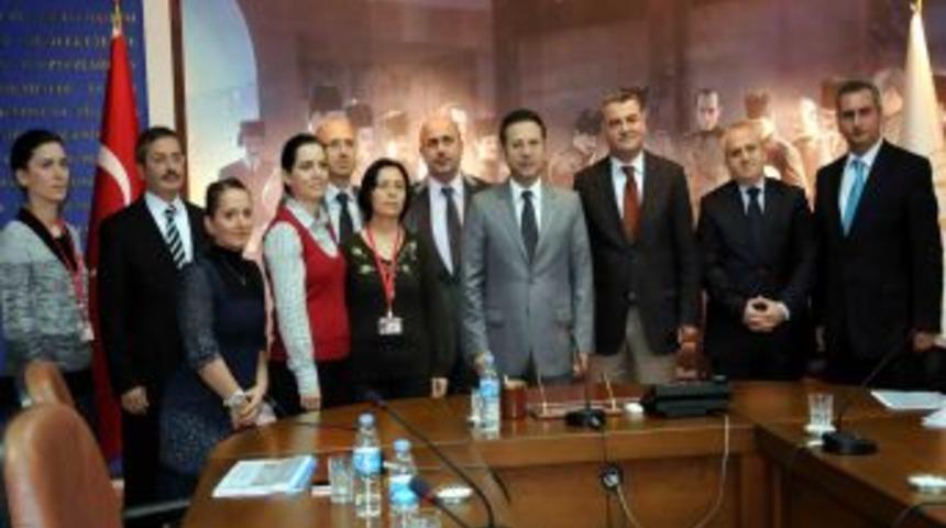 Sağlık personeli, iştime engellilerle aynı dili konuşacak