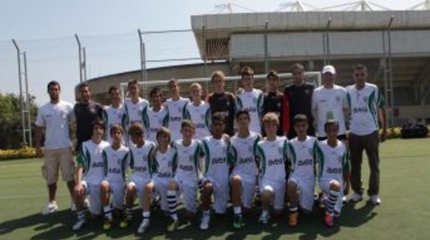 2011&rsquo;in en iyi kurumsal sosyal sorumluluk proje &ouml;d&uuml;l&uuml; Avea&rsquo;nın