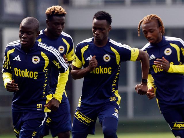 Fenerbah&ccedil;e'de o isim Ocak ayında S&uuml;per Lig ekibine gidiyor!