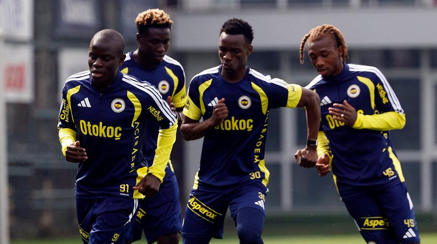 Fenerbah&ccedil;e'de o isim Ocak ayında S&uuml;per Lig ekibine gidiyor!