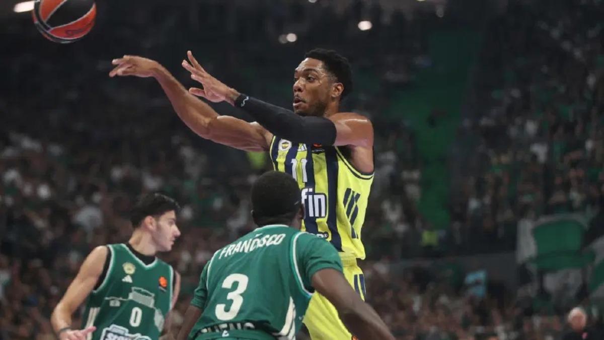 Fenerbah&ccedil;e Tarfin e Atina da ağır darbe! İlk mağlubiyet geldi 2