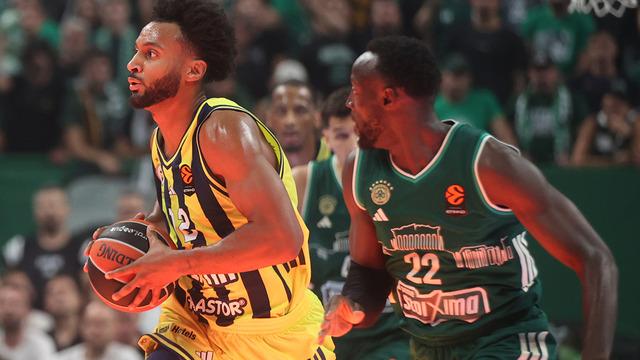 Fenerbahçe Tarfin'e Atina'da ağır darbe! İlk mağlubiyet geldi