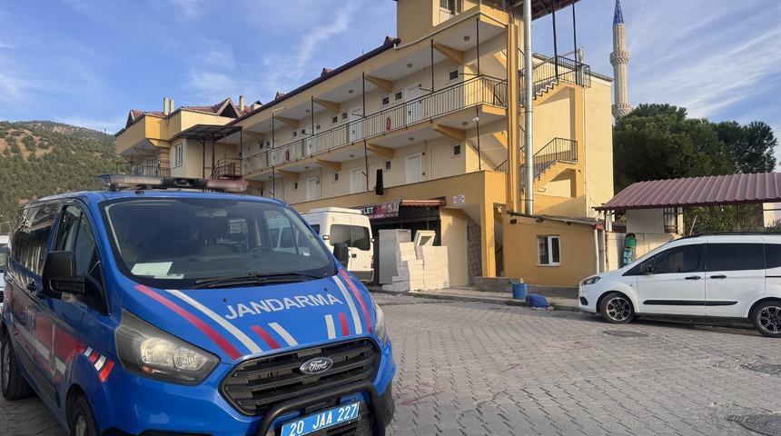 Denizli'de yaşlı &ccedil;ift pansiyonda &ouml;l&uuml; bulundu