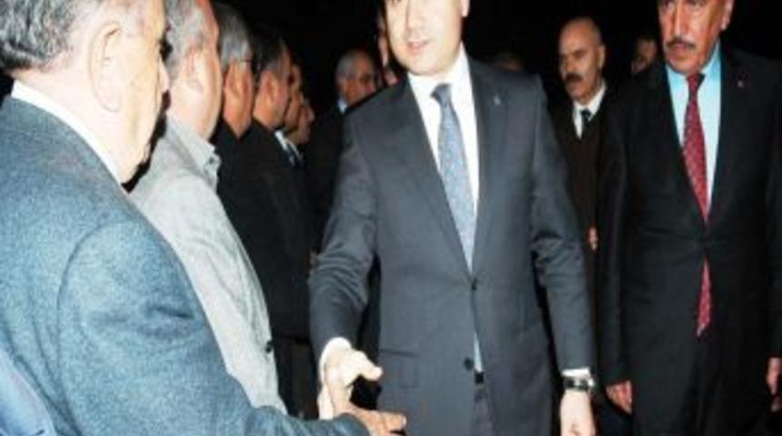 Bakan Suat Kılı&ccedil;'tan kız yurdu ve gen&ccedil;lik merkezi m&uuml;jdesi