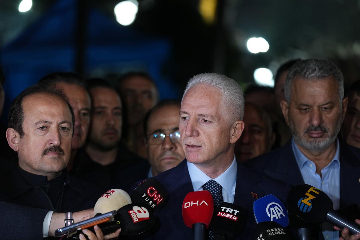 Maltepe de 25 saatlik bekleyiş sona erdi! Can kaybı 5 e yükseldi 2
