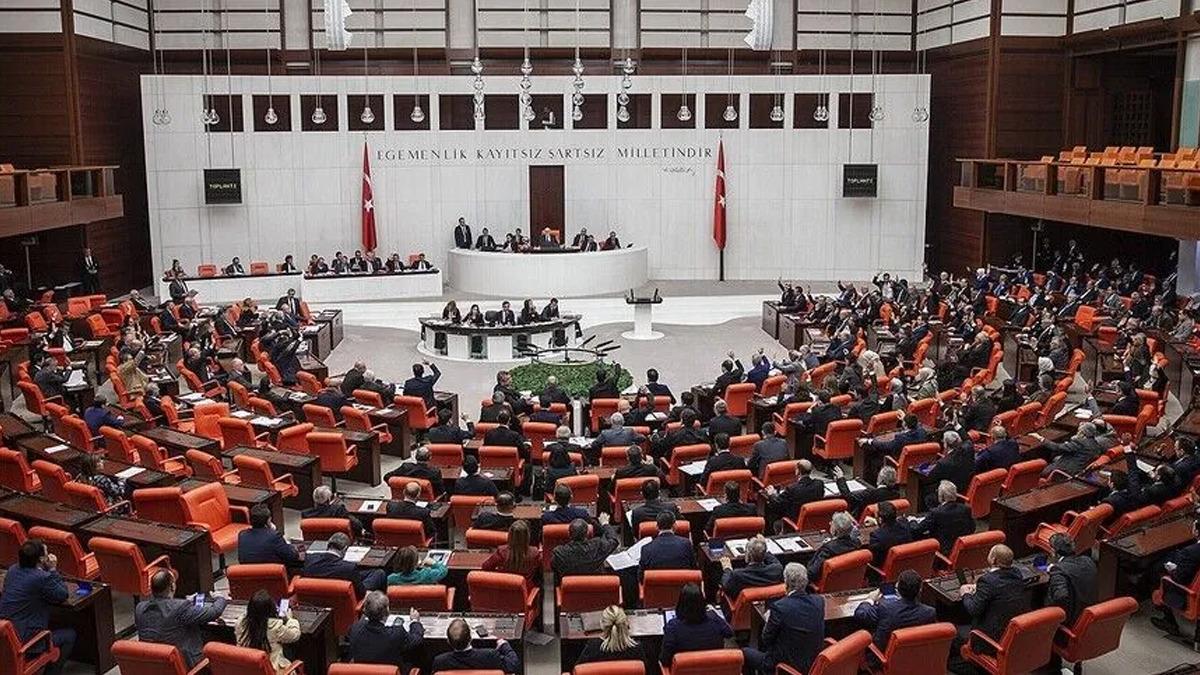 AK Partili Özlem Zengin’den fon krizi çıkışı: “Listenin tamamı açıklansın” 1
