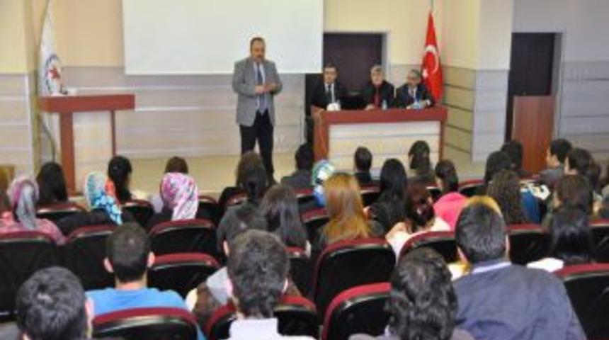 Sahadan yetişen iş adamlarından &ouml;ğrencilere tecr&uuml;be aktarımı