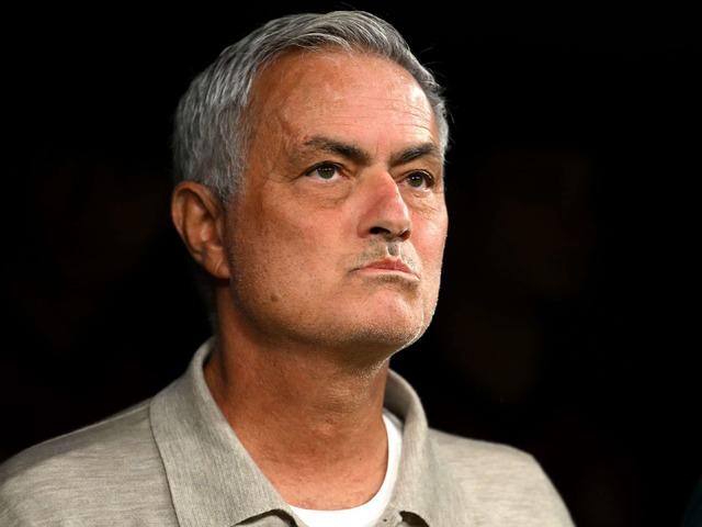 Mourinho Fenerbah&ccedil;e'yi işaret etti! "Hakem skandalı patlak verdi"