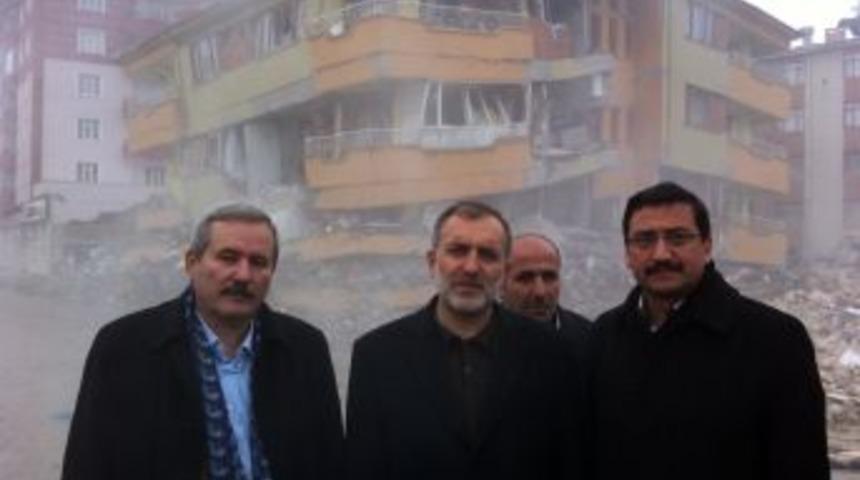 Başkanı Ak, deprem b&ouml;lgesinde incelemelerde bulundu