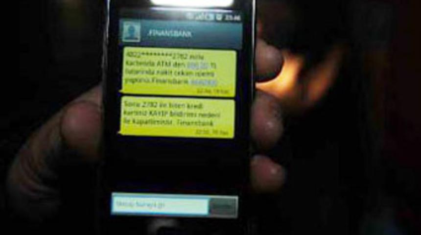 Arabada unuttuğu c&uuml;zdan pahalıya patladı