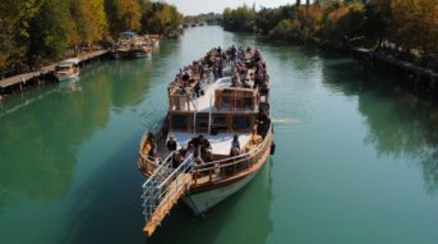 64 kilometre kıyı uzunluğu bulunan Manavgat'ta liman başkanlığı bulunmuyor