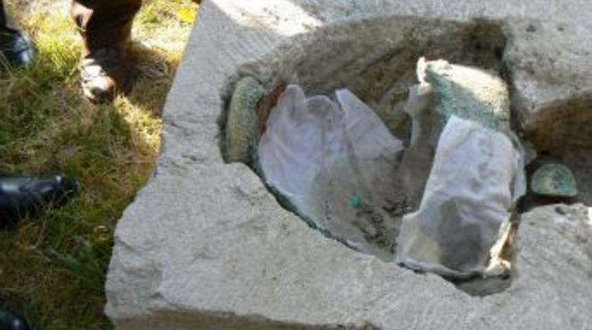 Enez&rsquo;de 2 bin 600 yıllık &ouml;l&uuml; k&uuml;l kabı bulundu