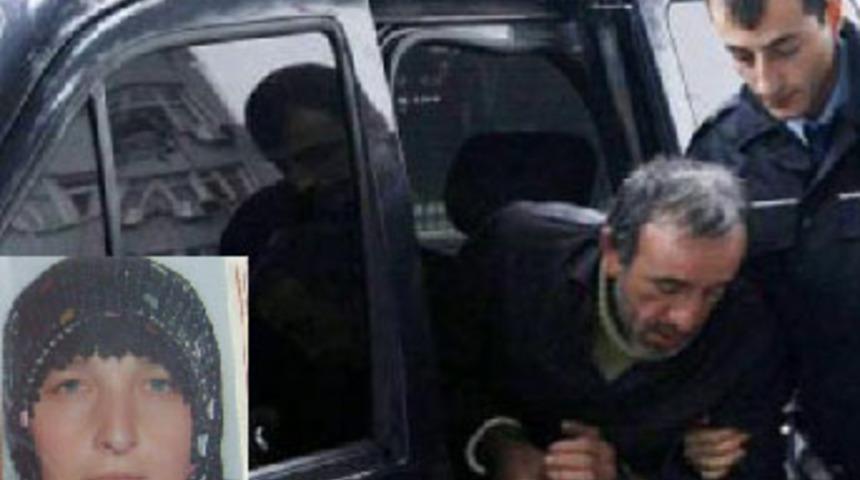 Çocukların gözü önünde eşinin boğazını kesti