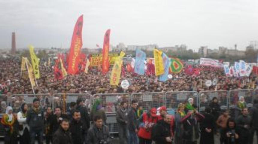 Demirtaş, &Ouml;calan ile m&uuml;zakerelerin yeniden başlamasını istedi