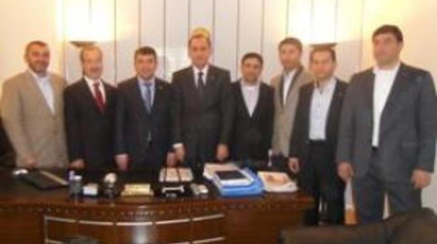 Mersin’in sorunlarını Ankara’ya taşıyor