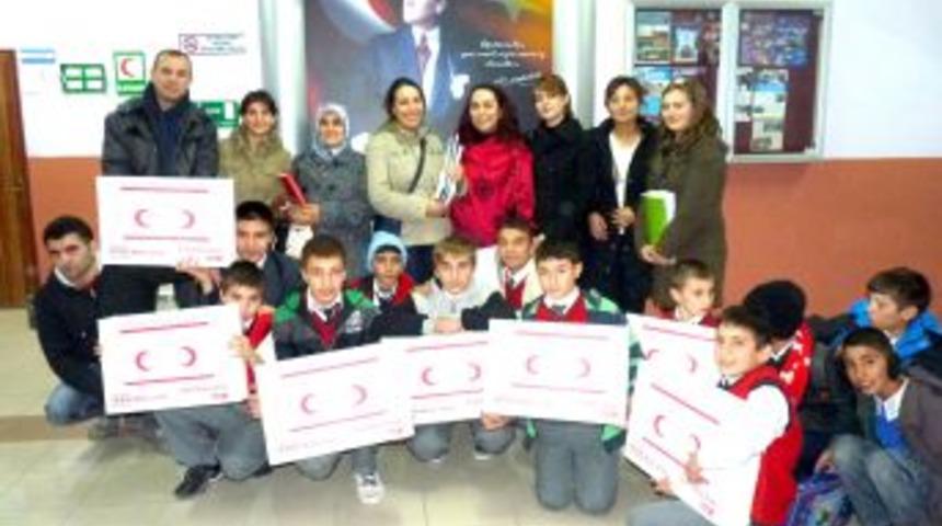 23 Nisan İlk&ouml;ğretim Okulu'na sağlık yardımı