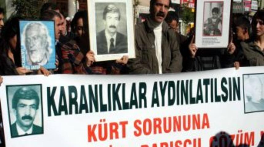 Faili me&ccedil;hule kurban giden gazeteci Tarancı anıldı