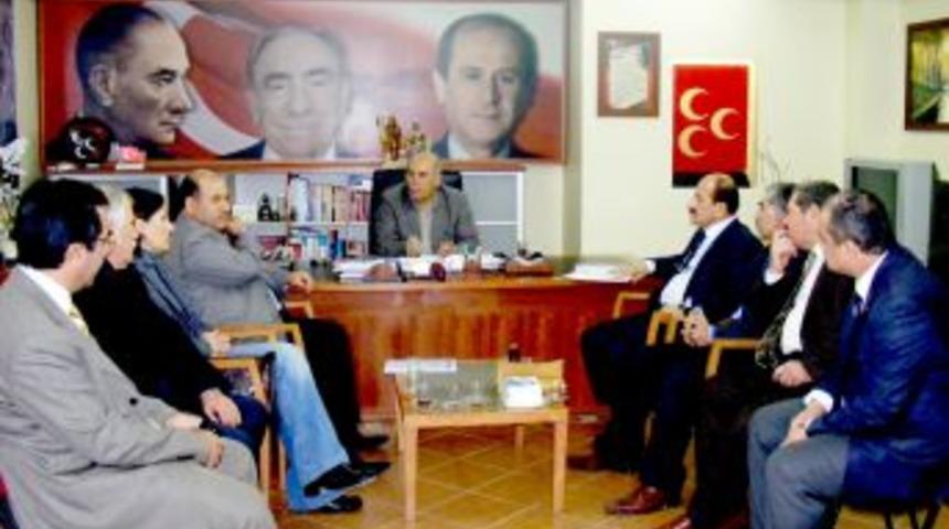 Banka promosyonu için eyleme hazırlanan üniversite çalışanlarına destek