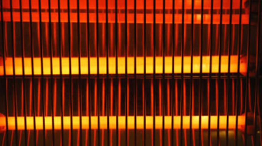 &Uuml;zerine soba d&uuml;şen bebek yanarak &ouml;ld&uuml;