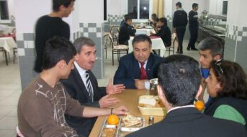 Depremzede &ouml;ğrenciler deprem travmasını hobi kursları ile aşacak