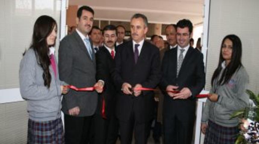 Bergama'da Mehmet Akif sergisi a&ccedil;ıldı