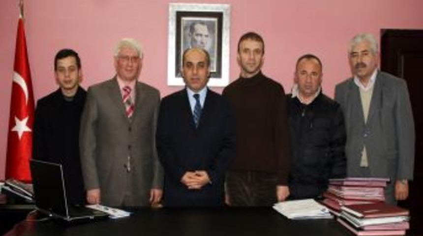 Gazetecilerden Beşikd&uuml;z&uuml; Kaymakamı Aktaş&rsquo;a ziyaret