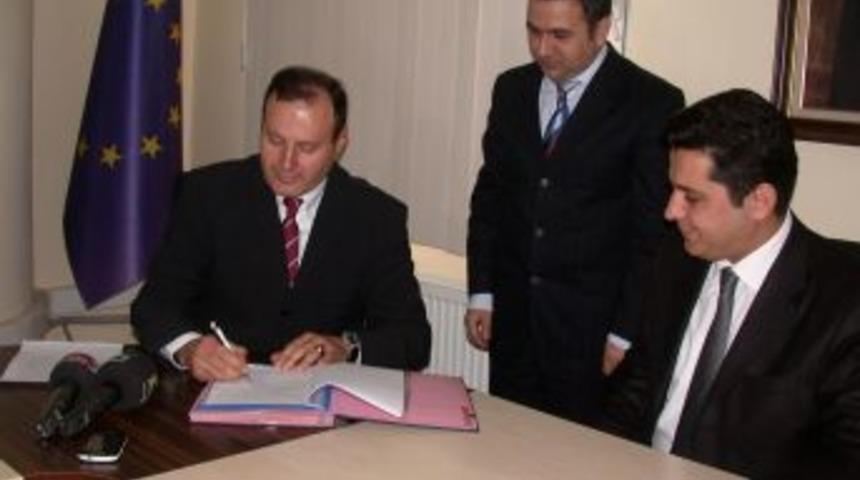 Afyonkarahisarlı firma T&uuml;rkiye genelinde ilk hibe desteği s&ouml;zleşmesi imzaladı