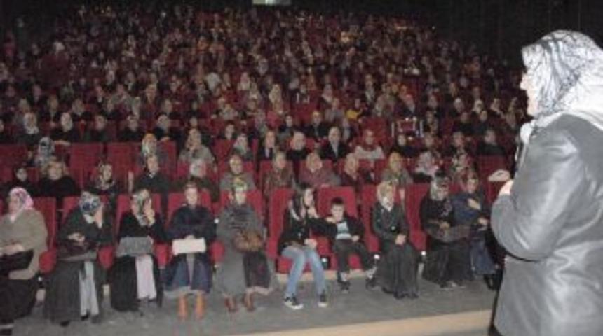 &quot;Toplumun çöküşü de aileden başlar&quot;