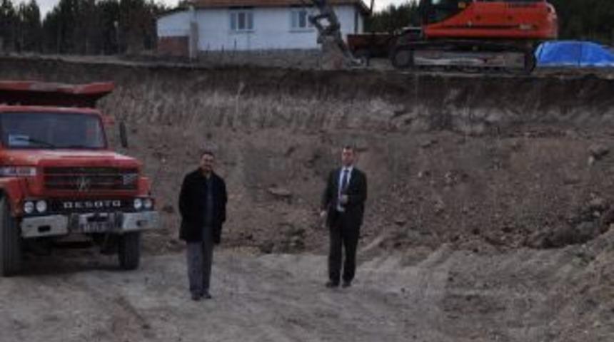 Kadışehri&rsquo;nde TOKİ'nin yaptıracağı lisenin inşaatına başlandı