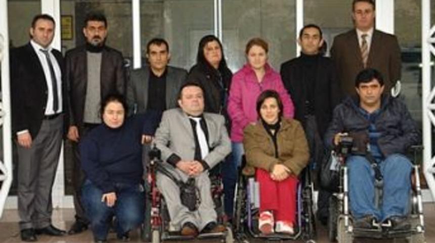 G&uuml;len y&uuml;zlere Bursa&rsquo;dan ziyaret