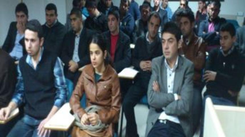 Başbakan Erdoğan&rsquo;ın siyasi hayatı &ouml;rnek g&ouml;sterilerek siyaset&ccedil;i yetiştirilecek