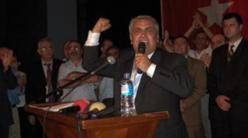 Ağzından &ccedil;ıkanı kulağı duyuyor mu?