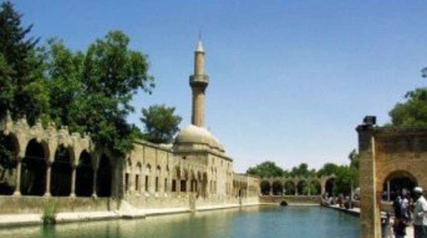 Şanlıurfa'da b&uuml;y&uuml;kşehire ilk adım