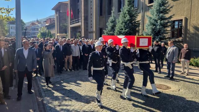Silahla vurulmuş halde bulunmuştu! Vali Aktaş'tan kahreden sözler: Son derece kırgınım, kızgınım