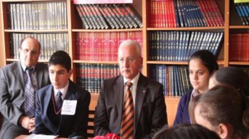 &Ouml;ğrencilerden Başkan Akkaya&rsquo;ya: Naylon poşet kullanmayalım