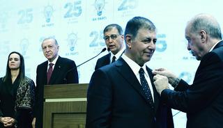 Cemil Tugay'a AK Parti ısrarı ailesinden gelmiş: "&Ccedil;evremde hi&ccedil; AK Partili yoktu"