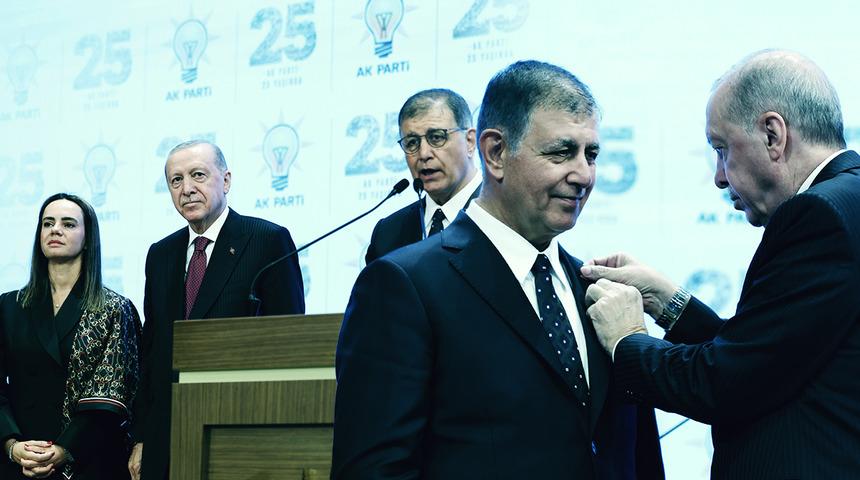 Cemil Tugay'a AK Parti ısrarı ailesinden gelmiş: "&Ccedil;evremde hi&ccedil; AK Partili yoktu"